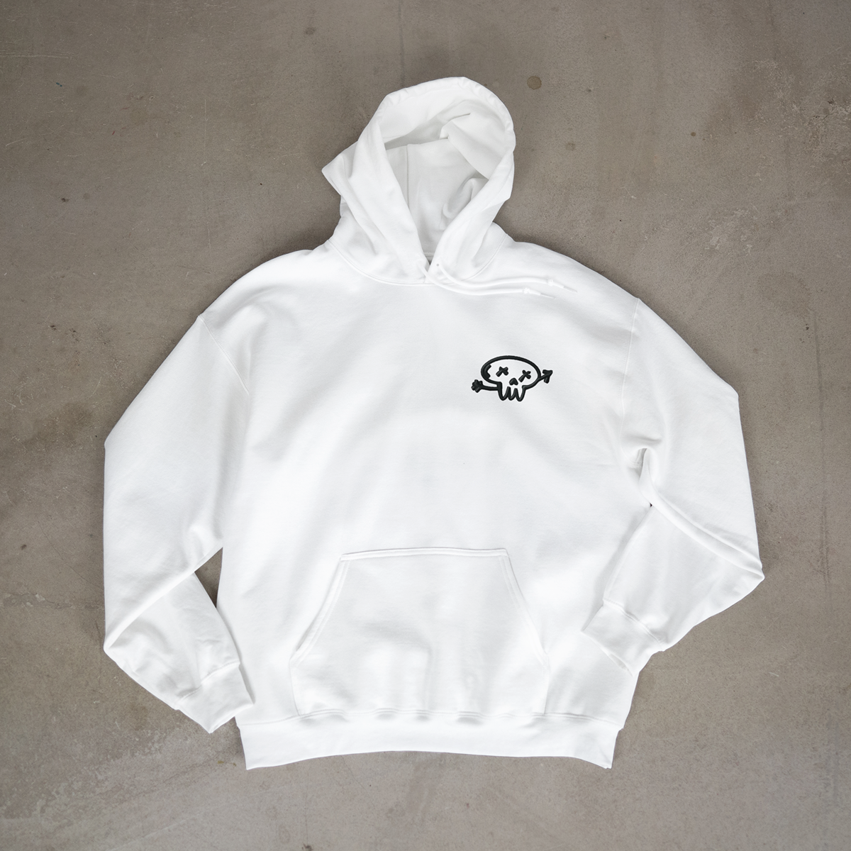 HUSTLE Built for the Grind – Skull Stick Hoodie Weiß
